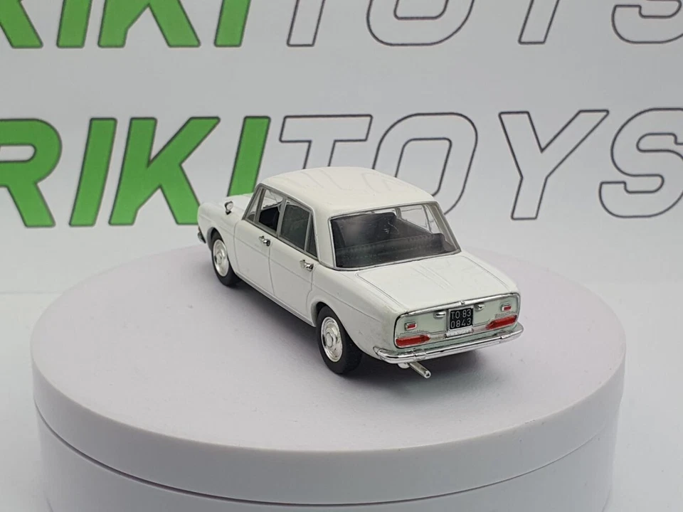 Lancia Flavia Berlina 2a serie Norev 1/43 blanco 1967 - Imagen 2 de 4