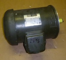 Elektro Motor Drehstrom  220 / 380 Volt   , 28 Kg