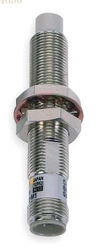 1 Stück Neu Näherungssensor E2E2-X10B1-M1 - Bild 1 von 2