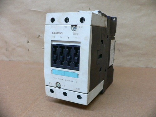Siemens 3Rt1044-3Bb40 Power Contactor - Picture 1 of 3