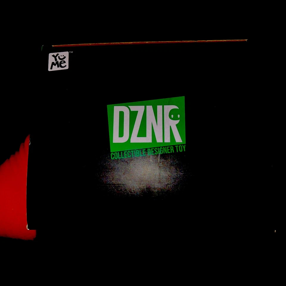 Figura de peluche YuMe DZNR One Piece ZORO RORONOA Dead OR Alive Edition 33 NUEVA Foto 4 de 4