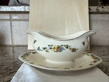 Johnson Brothers Pareek Style Floral Design Gravy Boat With Attached Underplate