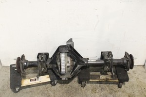 2012-2015 Harley Davidson Tri Glide 2015 Freewheeler Rear Axle Assembly NON ABS