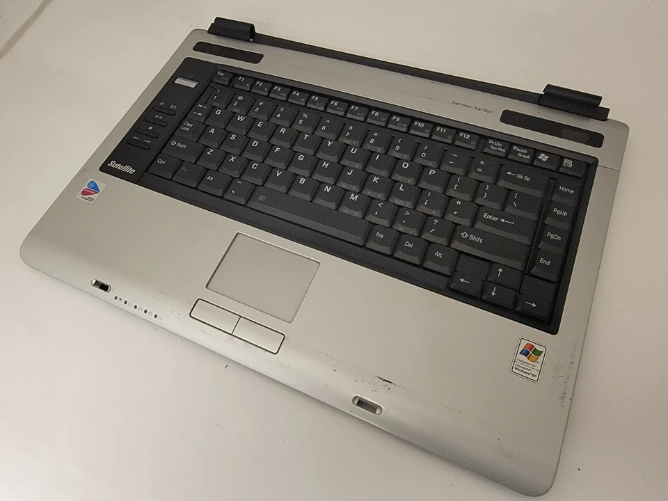 TOSHIBA SATELLITE A105 - S361 CUBIERTA SUPERIOR REPOSAMANOS/TECLADO/TOUCHPAD V000060340 Foto 3 de 4