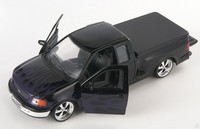 Blitz Versand Ford F-150 Pick Up 1999 Schwarz Welly Modell Auto 1:24 Neu Ovp -LR