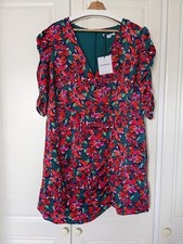 BNWT Glamorous Curve UK20 Red Green Floral Wrap Style Dress 3/4 Sleeve Layered 