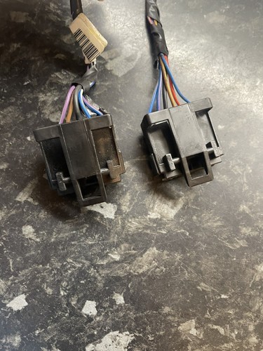 Vauxhall Corsa D 5 Door Rear Lights Wiring Plug Clips DHE15 - Picture 3 of 4