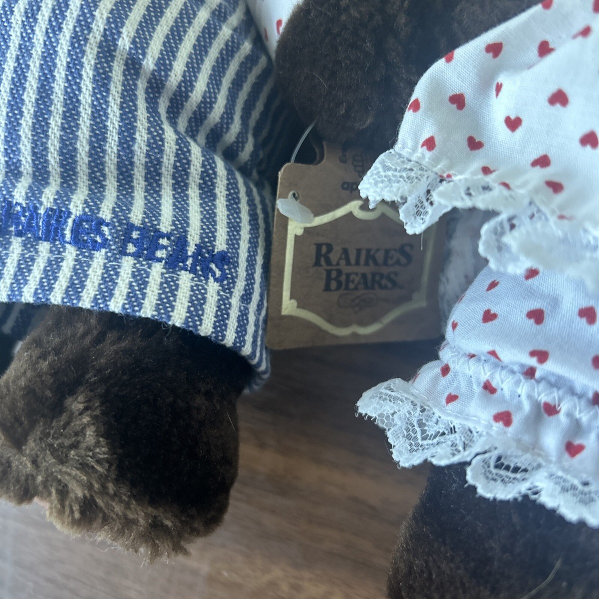 2 Set Robert Raikes Wood Face Bear Red & White Heart Applause