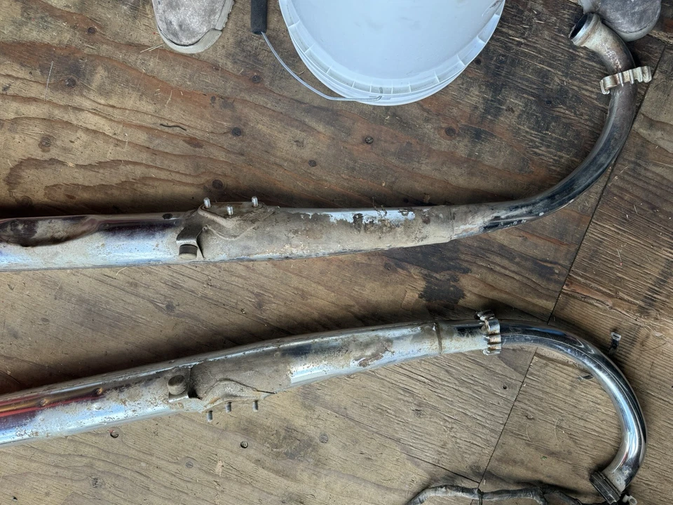 Silenciador de escape Suzuki GT 185 Foto 4 de 4