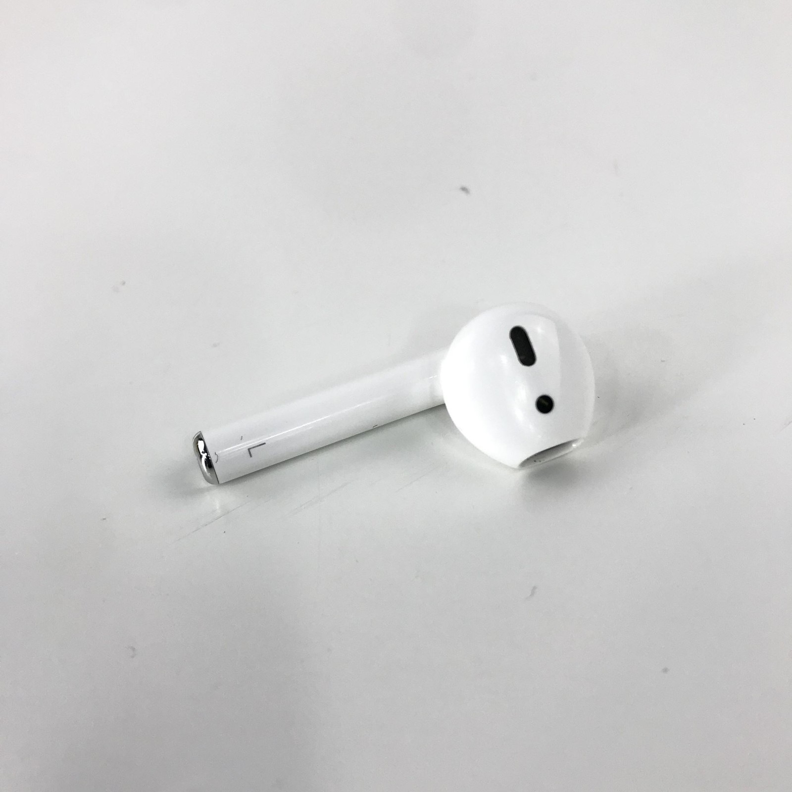 Apple AirPods 1st Gen A1722 LEFT SIDE ONLY OEM Replacement Earbud No Case