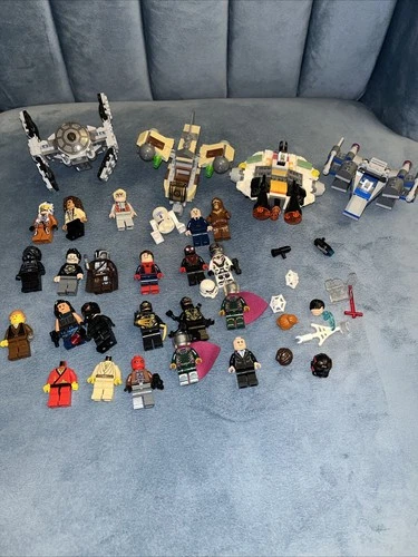 Huge Lego Lot Of 23Minifigs & Accessories VTG STAR WARS,  MARVEL AND MORE