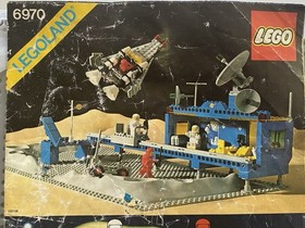 Vintage LEGOLAND Space LEGO 6970: Beta-1 Command Base. 98% Complete With Manual