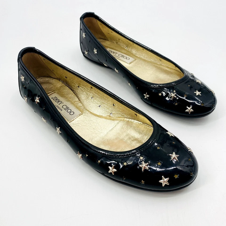 Pisos planos de ballet Jimmy Choo de charol negro estrellas con tachuelas Foto 2 de 4