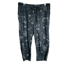 Fresh Produce Womens Cropped Capri Pants M Black Gray Floral Stretch Drawstring