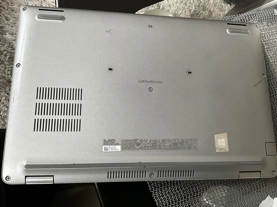 Dell Latitude 5420 · i5-1145G7 · 8GB · 238GB, photo 3 of 4