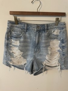 Women’s American Eagle Denim Jean Mom Shorts Size 6 Blue Distressed High Rise