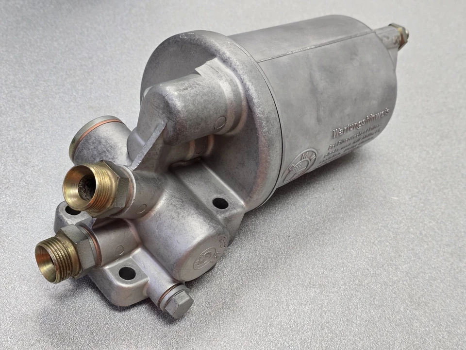 VERY NICE USED ORIGINAL GENUINE BMW 635i 735i OIL OL FILTER HOUSING ASSEMBLY - Image 3 of 4