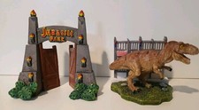 Jurassic Park Aquarium Toys Jurassic Park Gate  tyrannosaurus T-rex At Gate...