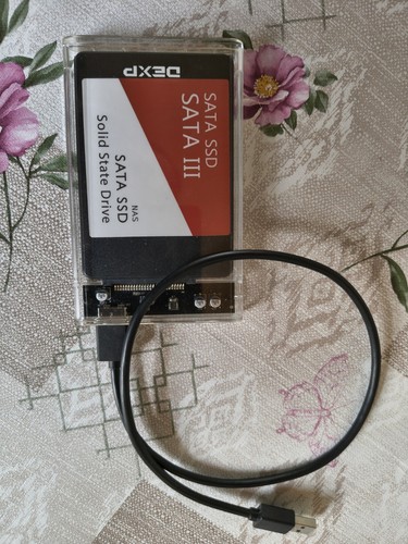 SSD 2 TB NAS/SATA3  mit USB 3.0 Gehäuse