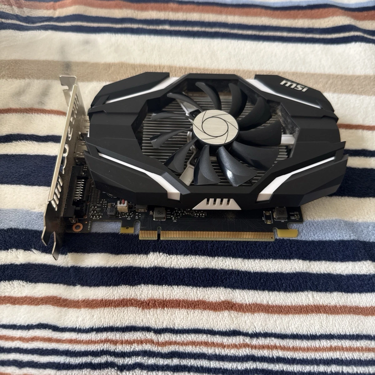 25+ MSI NVIDIA GeForce GTX 1050 Ti Computer Graphics Cards for