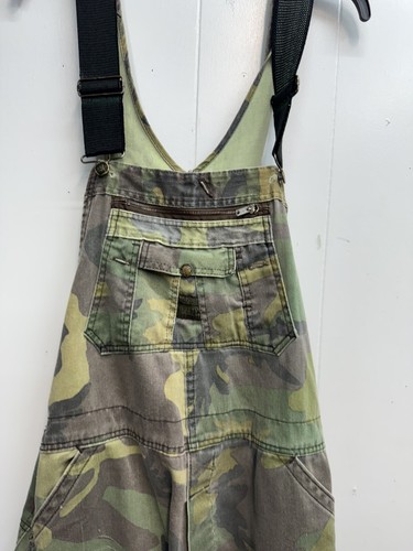 Vintage Liberty Bib Overalls Mens Size 40X30 Green Camo Double Knee USA Hunting - Picture 11 of 20