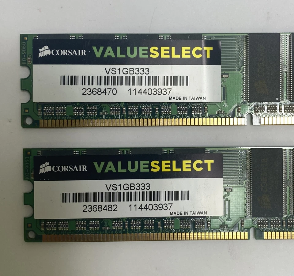 2GB Kit (2 x 1GB) Corsair VS1GB333 PC2700U 333MHz DDR1 Non-ECC Computer Memory - Image 2 of 3