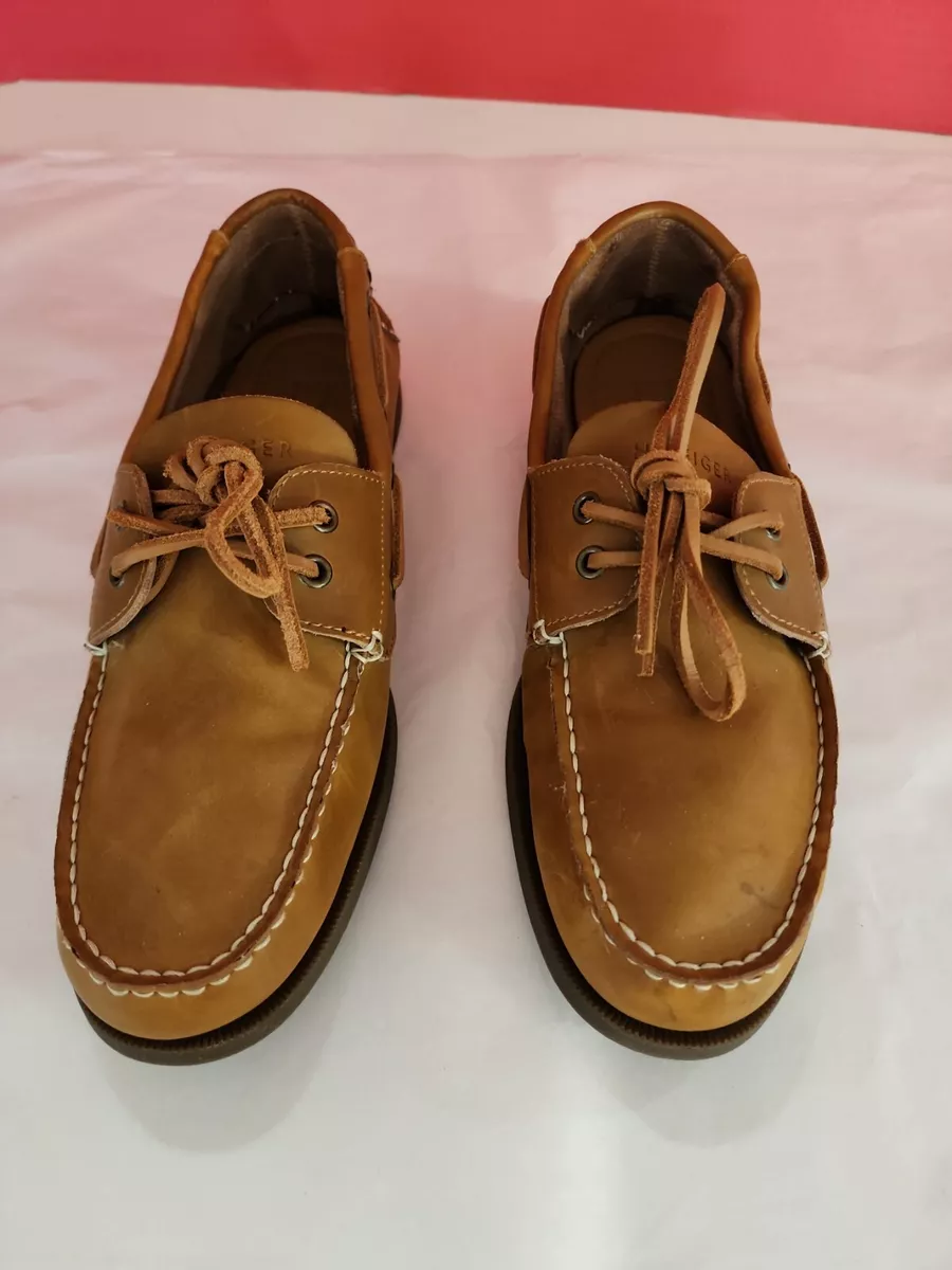 Tommy Hilfiger leather boat shoe in brown