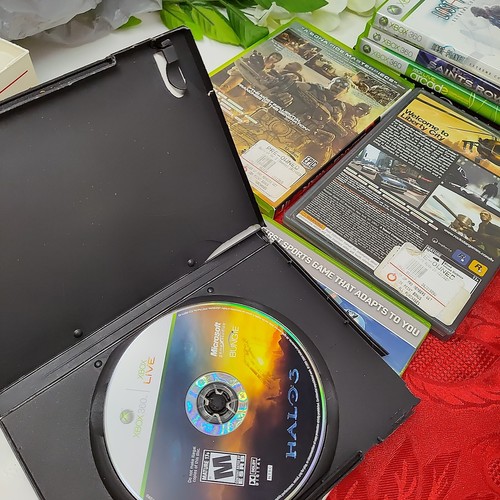 9X Xbox 360 Game Lot Halo Saints Lost Planet Gears Of War Marvel Madden Arcade - Picture 8 of 12