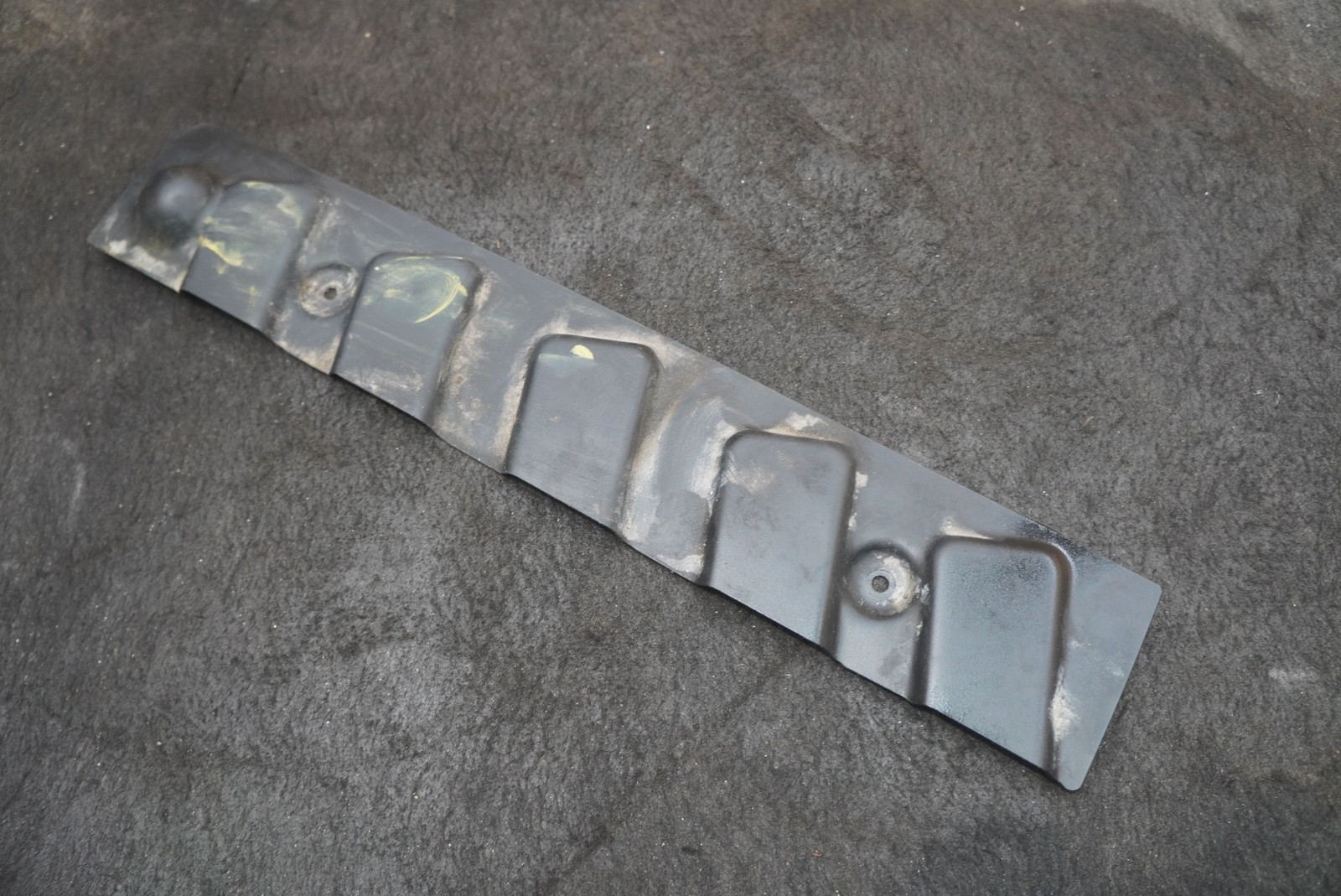 Right Cylinder Head Coil Cover Shield Panel 07L103908A Lamborghini Gallardo 2008