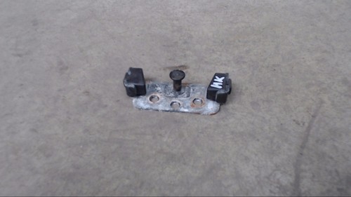 Schließkeil Heckklappe 7078167 BMW 118d DPF Bj 2007 E81,E82,E8 2424443