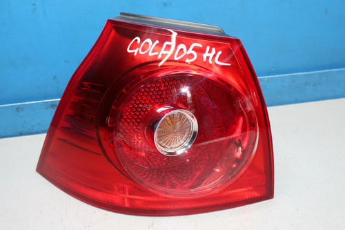 Rückleuchte Heckleuchte Rücklicht links außen Valeo 89398298 VW Golf V 1K Bj.05