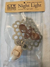 CTW Honeycomb and  Bee Night Light. NWT. 
