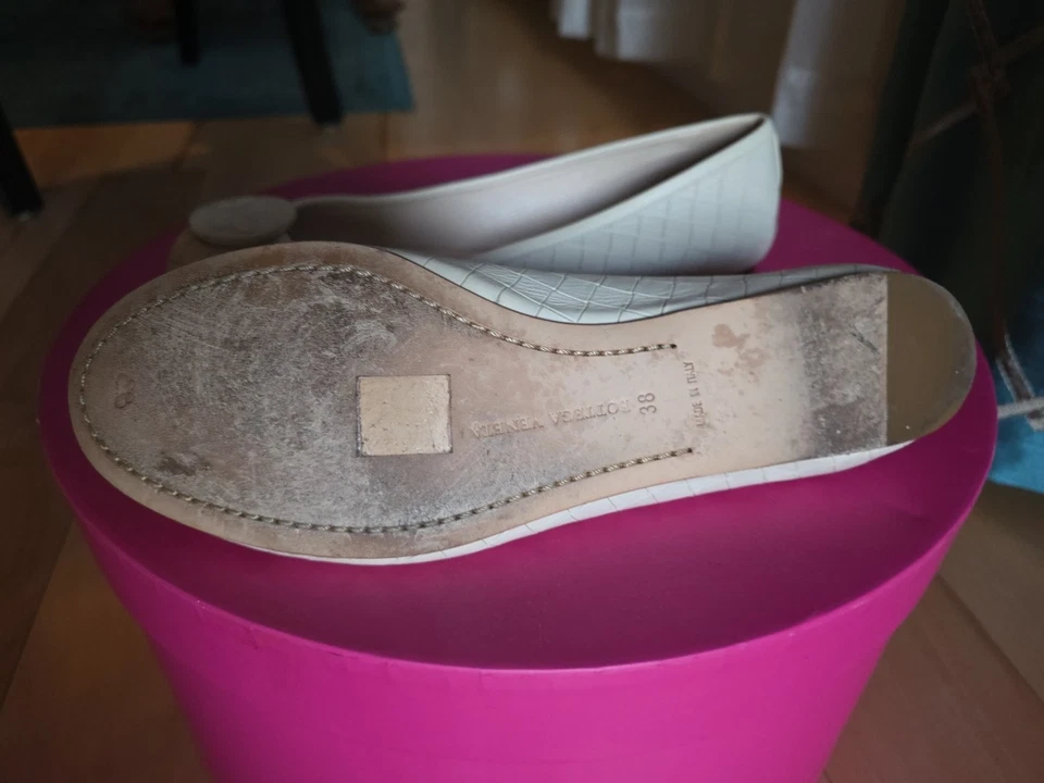 Bottega Veneta 米色皮革女式平底鞋 38 码编织懒人鞋二手 — 第 3/4 张图片