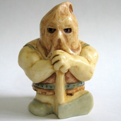 MPS Harmony Kingdom: Pot Bellys - The Executioner / Axe Man - Small Box Figur