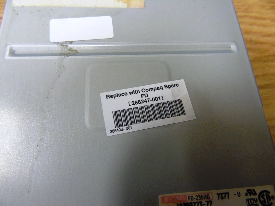 Compaq Teac  Floppy Disk Drive 286247-001 - Image 2 of 4