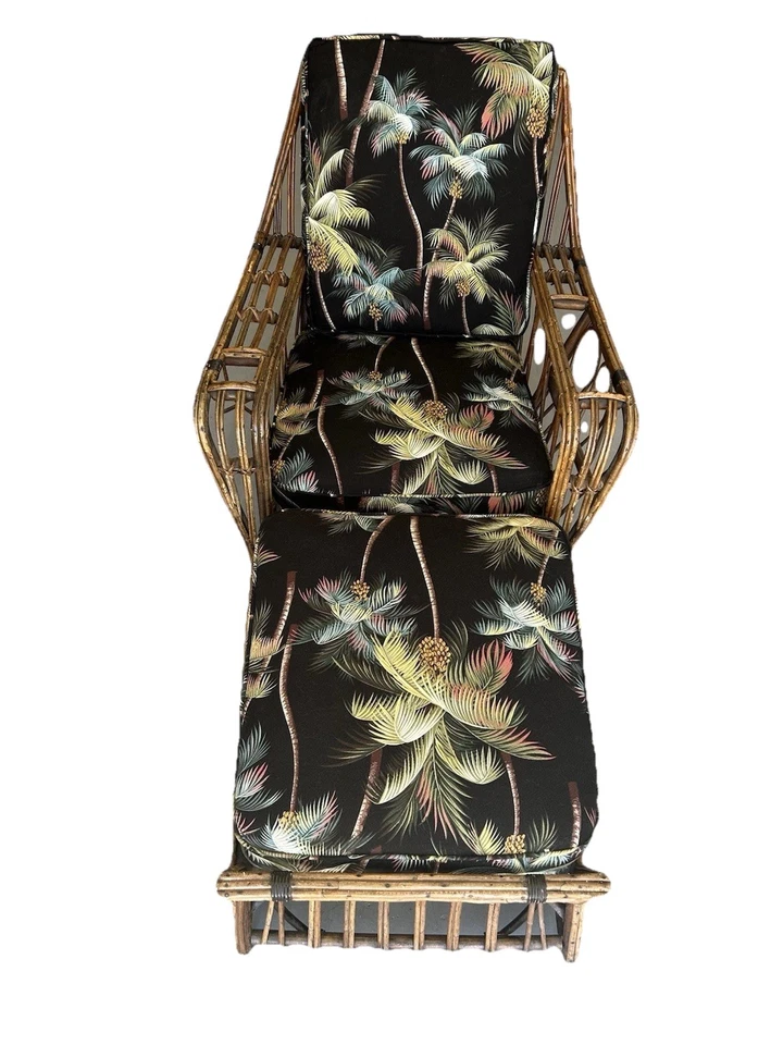 Antiguo sillón Stick Reed con otomana - silla club de mimbre dividida con taburete Foto 4 de 4