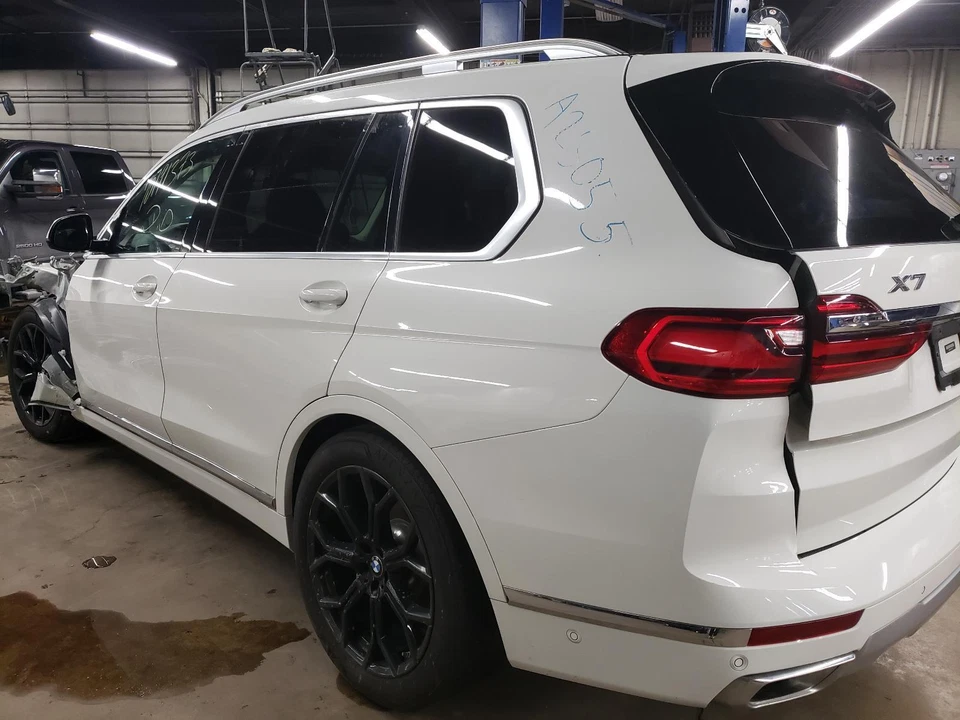 19 20 21 22 23 X7 Fuel Pump Only (engine mounted), 3.0L - Image 3 of 4