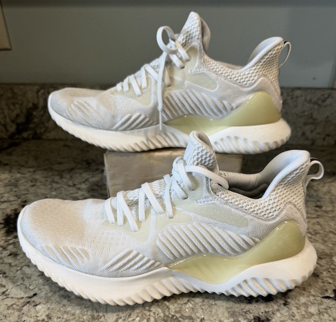 Adidas Alphabounce Beyond Shoes White Women’s Size EUC Running Jogging  Gym