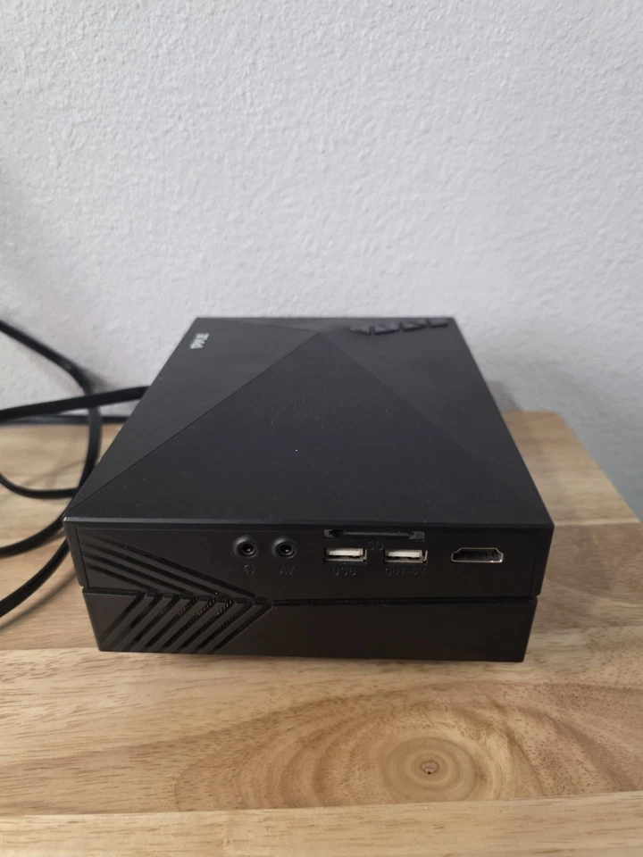 Proyector LED Tronfy - Con USB y HDMi - Usado Foto 2 de 4