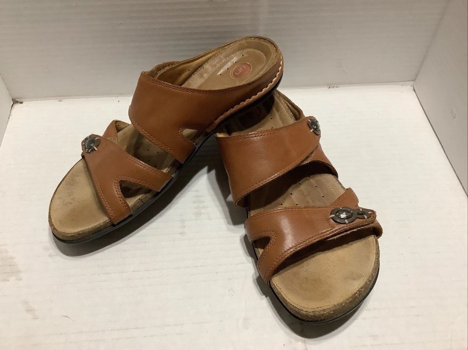 Sandali donna Clarks destrutturati misura 8 1 2 pelle marrone tomaia gancio e passante