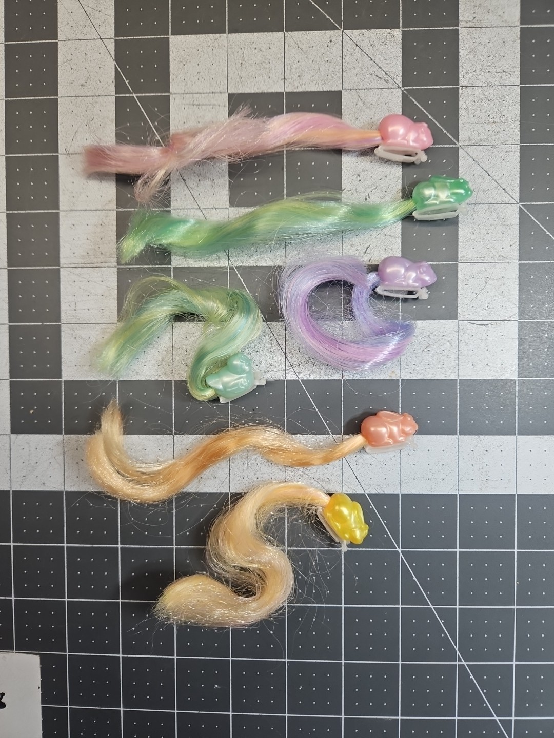 Lady Lovely Locks Pixie Tails Lot Of Hair Clips  Vintage Mattel 6 Piece Mixed #2