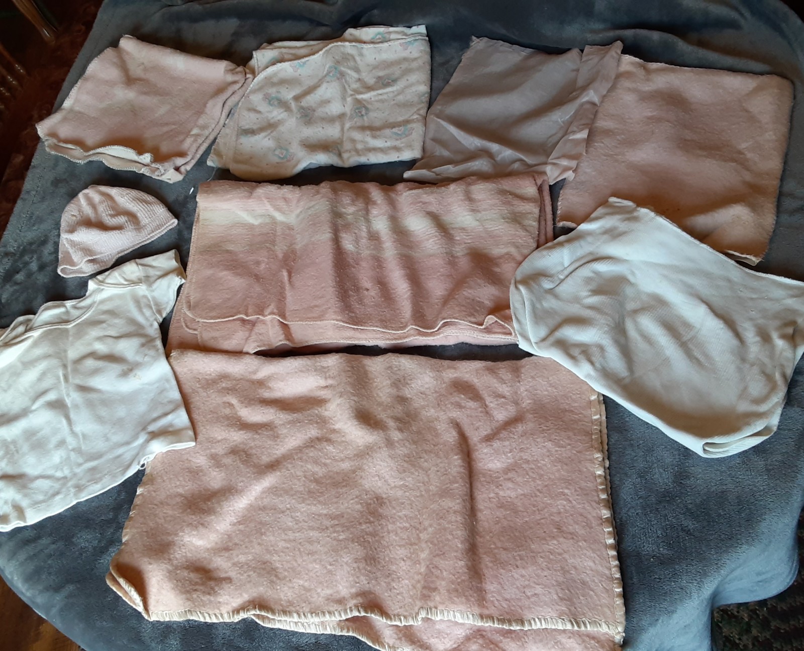 PONY Coperte vintage bambino canottiera pannolino spille di sicurezza cappello per letto bambola culla culla