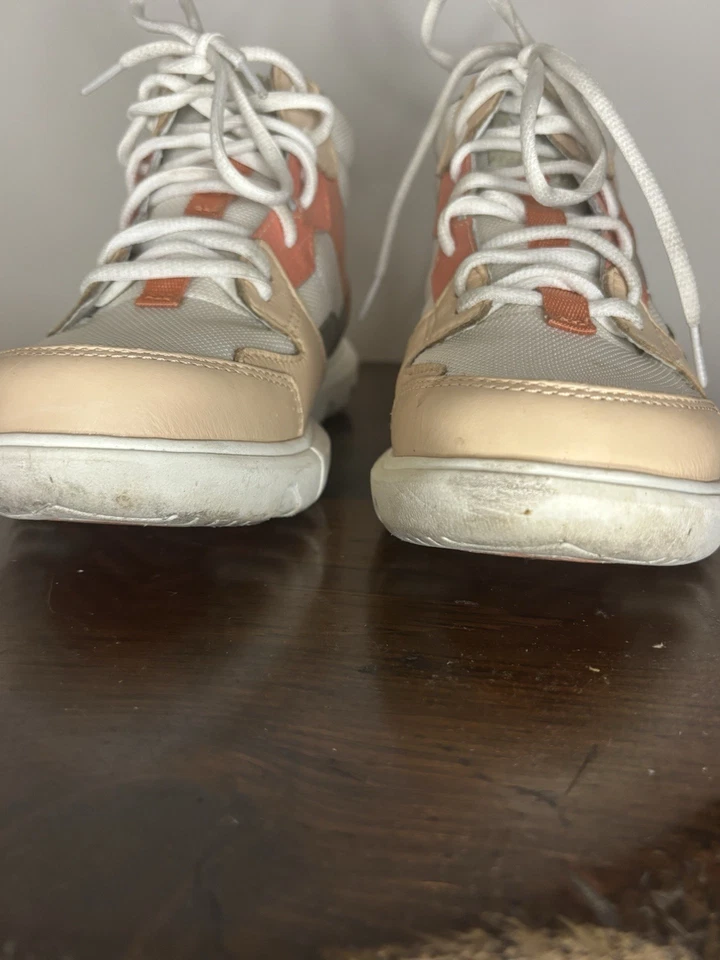 Women’s 7, Sorel Waterproof Hiking Boots - Image 4 of 4