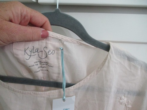 túnica camisa boho pequeña nueva con etiquetas nueva $49 rosa kyla sea - Imagen 2 de 4