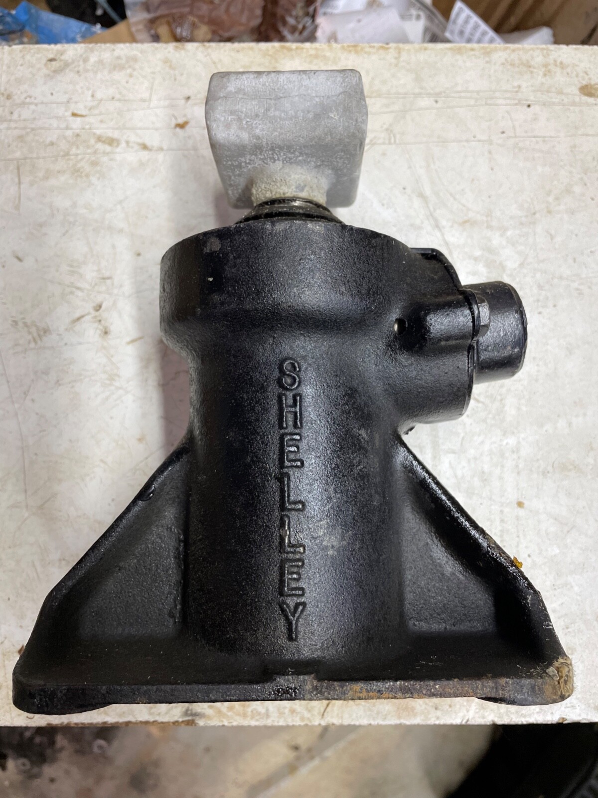 ROLLS ROYCE PRE WAR WRAITH PHANTOM SHELLEY SCREW JACK. MIGHT FIT DERBY BENTLEY ?