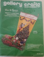 Disney MICKEYS CHRISTMAS TREE STOCKING Sewing Kit Vintage1978 Paragon New/Sealed
