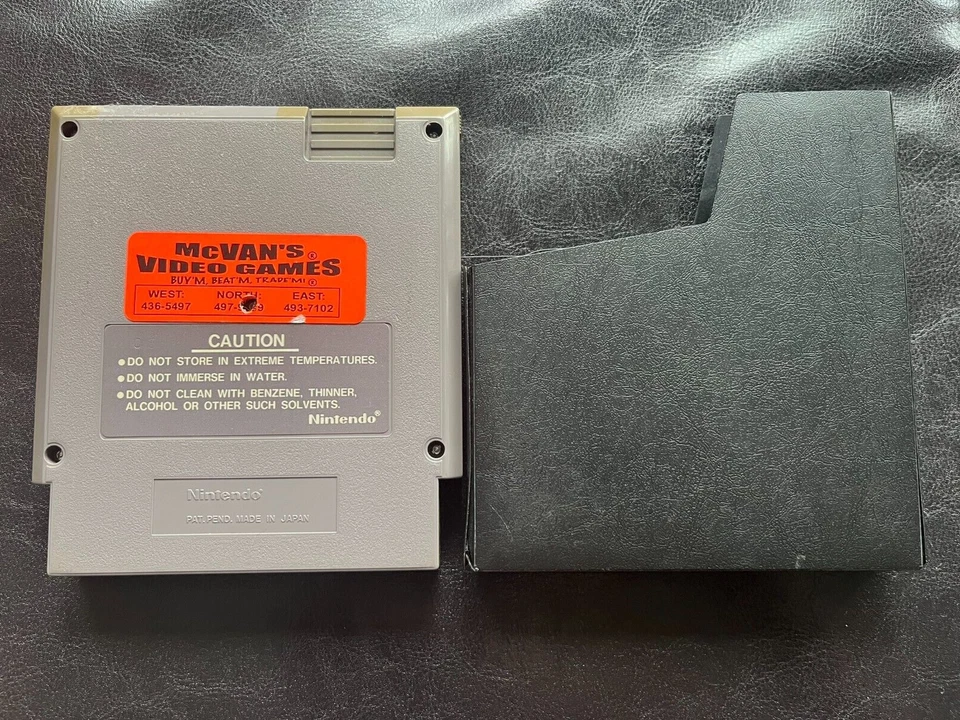 10-Yard Fight (NES, 1983 - Nintendo) Used, Tested & Works! Includes Dust Cover - Image 2 of 2