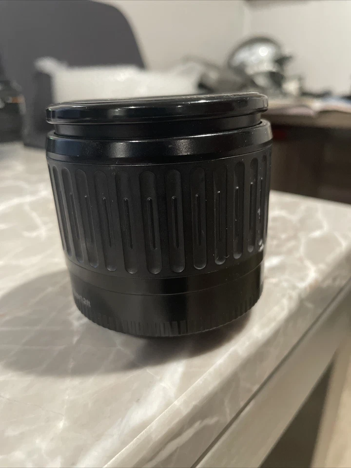 Lente zoom Canon EF 35-80 mm 1:4-5,6 hecha en Japón DEFECTUOSA PARA PIEZAS Foto 4 de 4