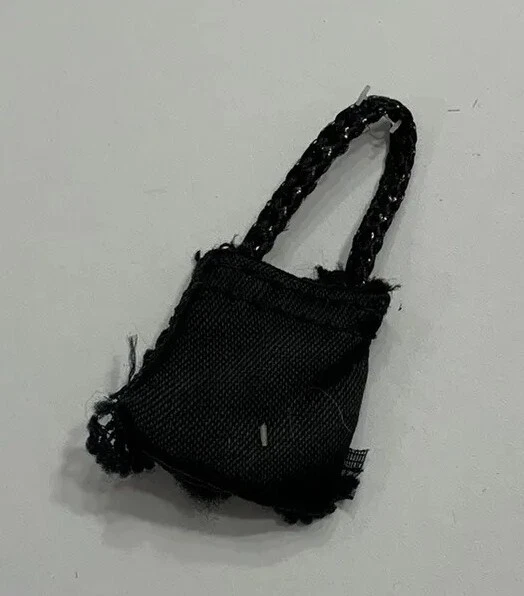 BOLSO MONEDERO BRATZ NEVRA SECRET FECHA CIEGA 2004 NEGRO ENCAJE SOLO ACCESORIOS MUÑECA Foto 2 de 2