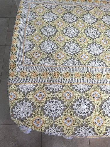 Vtg Intricate White Yellows Crochet Lace Doily Tablecloth Bed Cover 95x56"VGVC - Picture 6 of 8